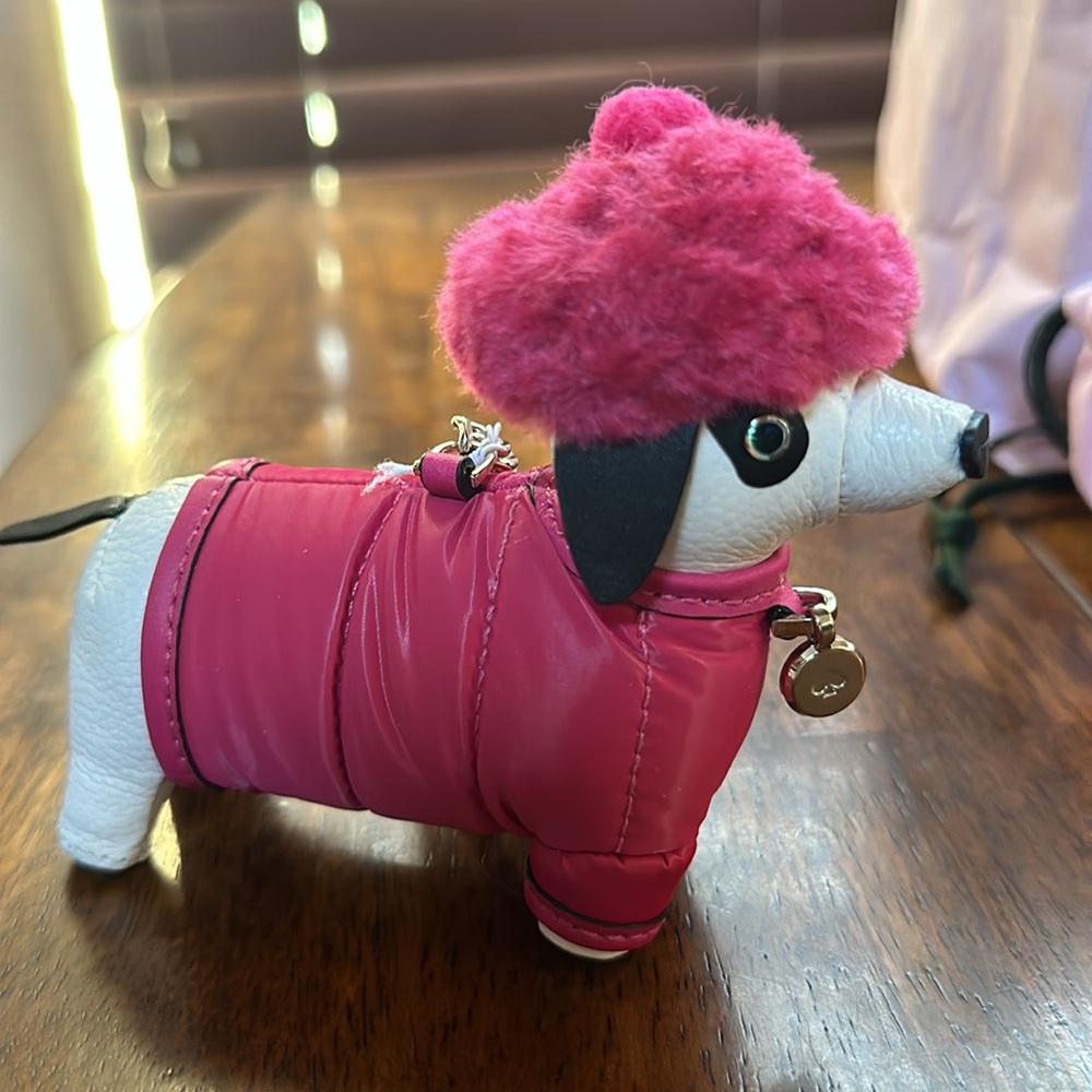 Kate Spade Claude Festive Dog Key Chain Last One!!!! - Picture 3 of 7